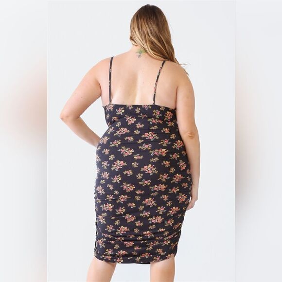 Plus Size Ruched Floral Square Neck Cami Dress - Picture 4 of 4